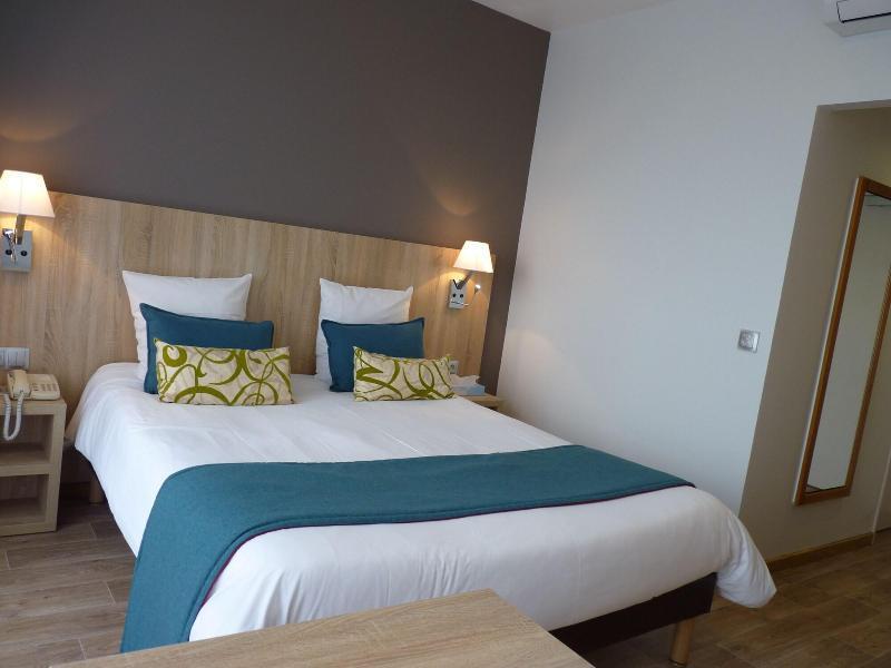 Logis Hotel Notre-Dame De Bonne Fontaine Danne-et-Quatre-Vents Екстериор снимка