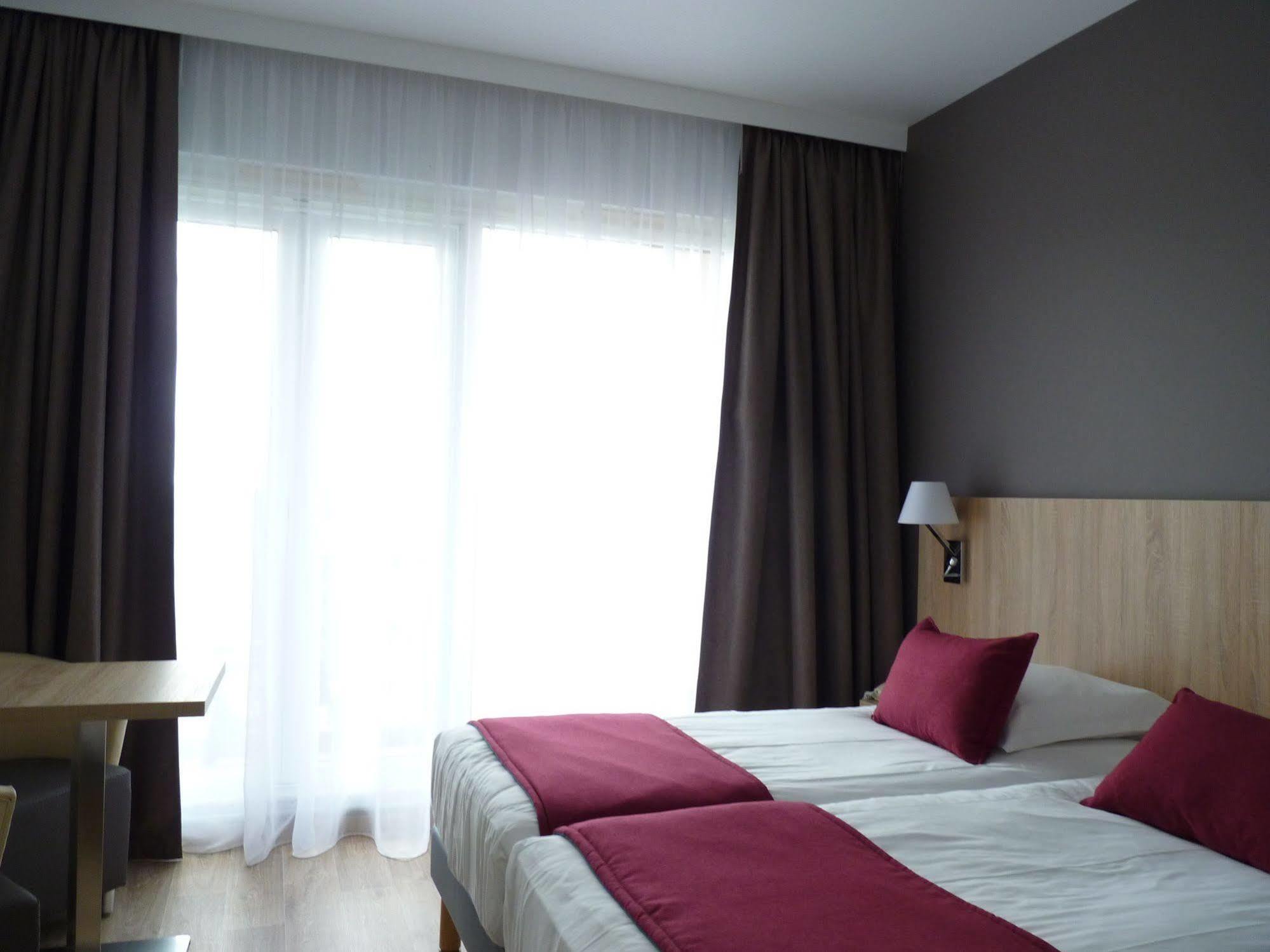 Logis Hotel Notre-Dame De Bonne Fontaine Danne-et-Quatre-Vents Екстериор снимка