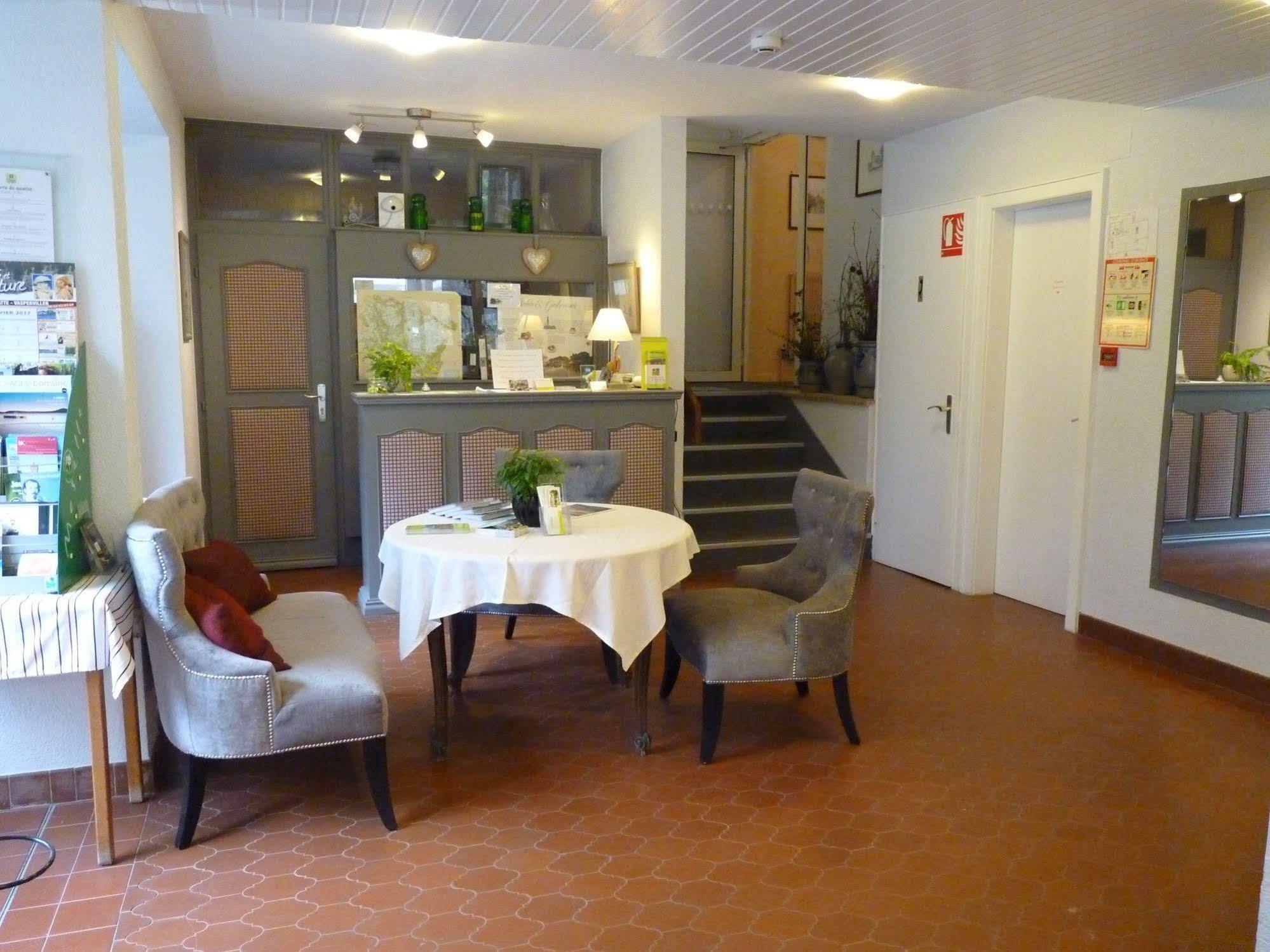 Logis Hotel Notre-Dame De Bonne Fontaine Danne-et-Quatre-Vents Екстериор снимка