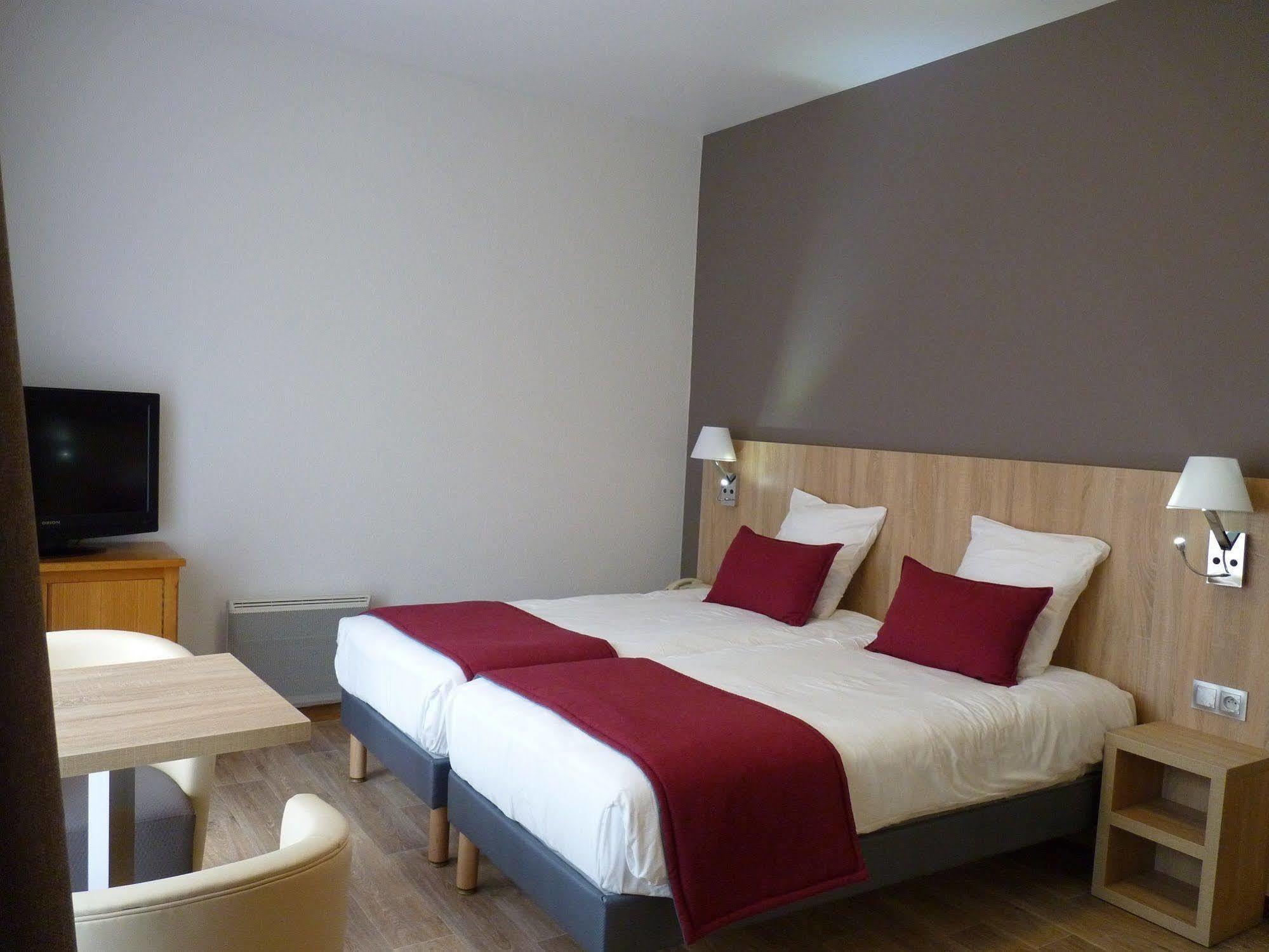 Logis Hotel Notre-Dame De Bonne Fontaine Danne-et-Quatre-Vents Екстериор снимка