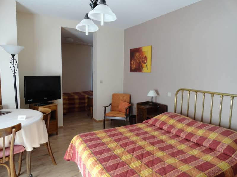 Logis Hotel Notre-Dame De Bonne Fontaine Danne-et-Quatre-Vents Екстериор снимка